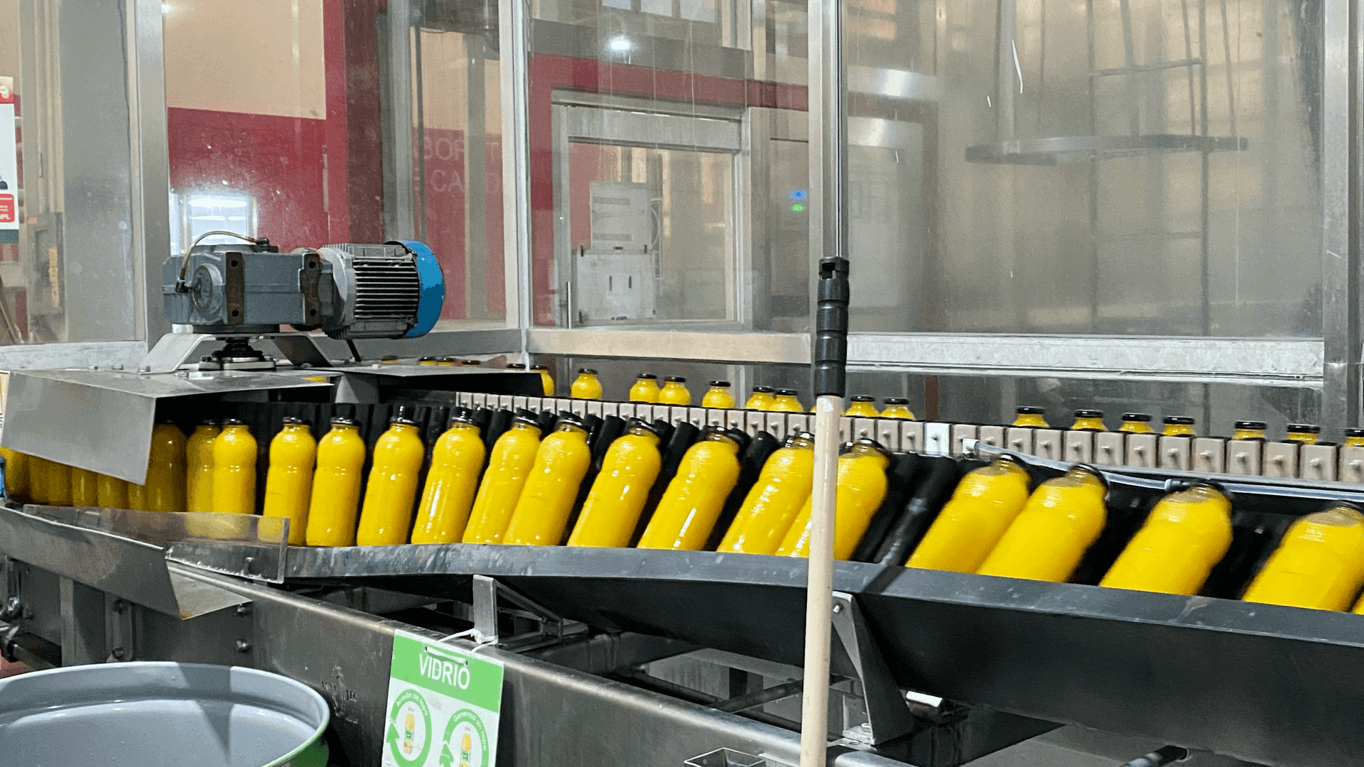 Overcoming Production Challenges: Implementing Artificial Intelligence in Manufacturing Environments